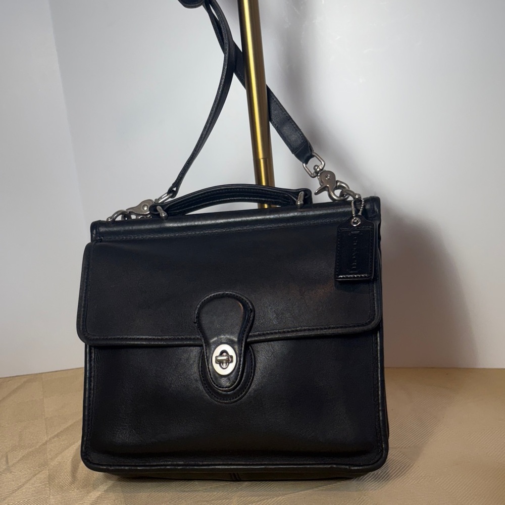Vintage Coach Willis Shoulder Bag No. 240-3505 – Made in the United States!